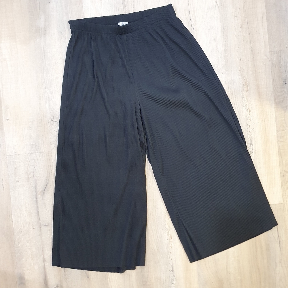 ASOS Plissé Elastic Waist Black Wide-Leg Pants, Size 8 Medium